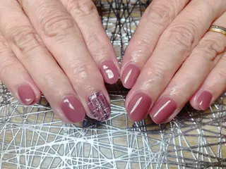 ネイル ECLAT エクラ所属・寺山 千鶴のネイルデザイン