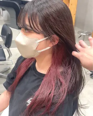 ロング U LABORATORY所属・U リオナのヘアスタイル