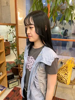 ロング カリン/ カット・ブリーチのヘアスタイル