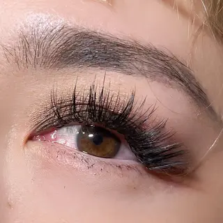 マツエク・マツパ LOOPER所属・mzh ...のネイルデザイン