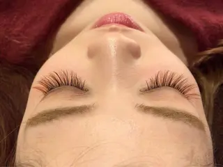 マツエク・マツパ 万都里 MATSURIのヘアスタイル