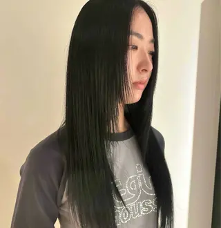 ロング カラー やまもと さえのヘアスタイル