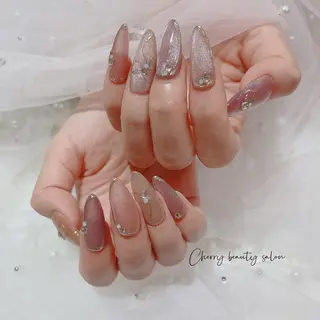 ネイル SAKURA 🍒のネイルデザイン