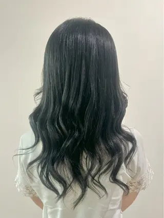 ロング カラー 古川 琴美のヘアスタイル