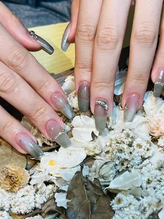 ネイル Brodia nailsのネイルデザイン