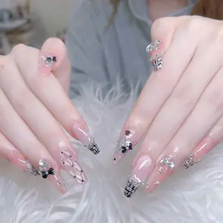 ネイル ANH NAIL ゴテゴテ専門店💎のネイルデザイン