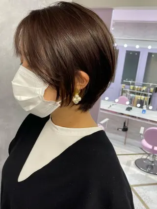 ショート カラー オフホワイトアンドなんば所属・福西 洋斗のヘアスタイル