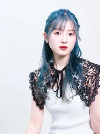 カラー TOBITA TAKARAのヘアスタイル