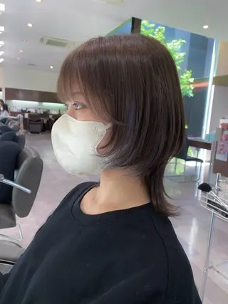 ミディアム カラー 大門 怜以のヘアスタイル