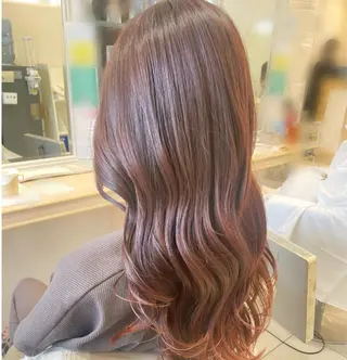 ロング カラー 渡辺 愛枝/艶カラー🩵のヘアスタイル