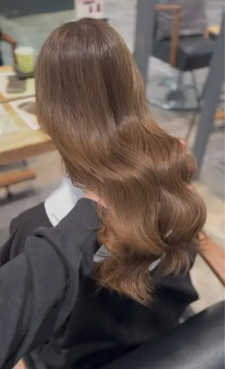 ロング 艶カラー /顔周り◎ 小川泰輝💍のヘアスタイル