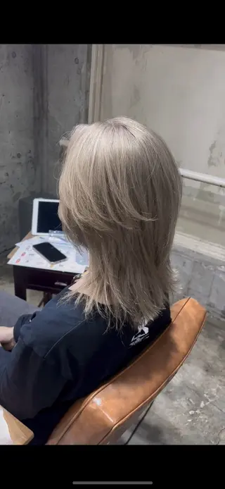 カラー メンズ ハイトーン/アレンジ 🎀アオイ🎀のヘアスタイル