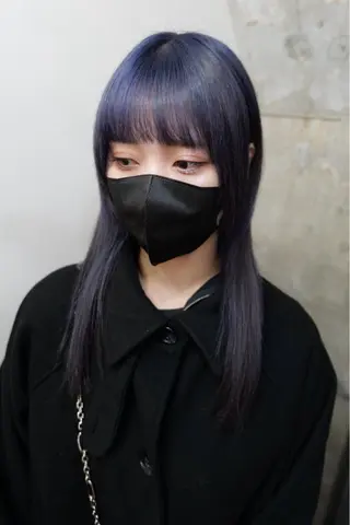 セミロング カラー 𝙱𝙻𝙴𝙽 𝚋𝚢 𝚍𝚘𝚝.所属・🤍BLEN 窓🤍のヘアスタイル