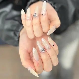 ネイル Roy心斎橋 石川のネイルデザイン