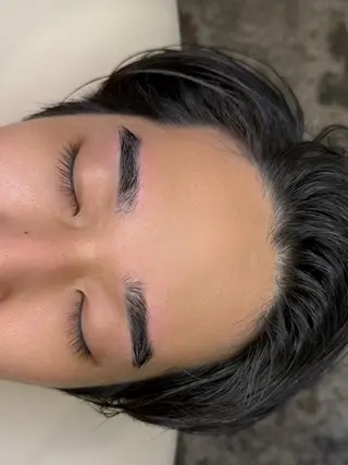 アイブロウ メンズ e.moa エモアの眉毛・アイブロウイメージ