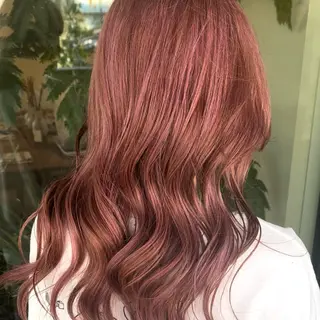 ロング カラー GISELA サリナのヘアスタイル