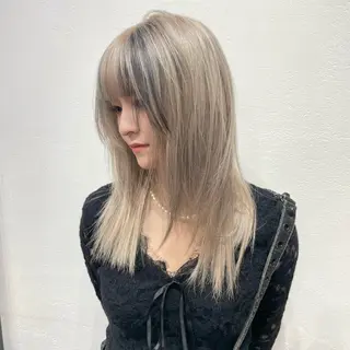 セミロング カラー Je suis heureuse Miel所属・🐩艶カラー/ chisato🌙のヘアスタイル