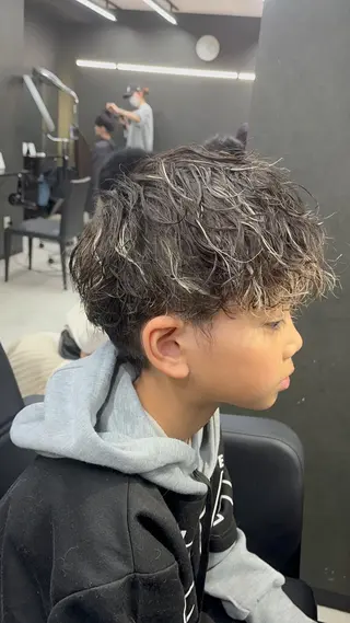 パーマ メンズ 倉田 よしきのヘアスタイル