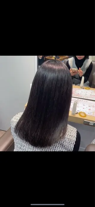 セミロング 艶暖色カラー🍒 縮毛矯正ほののヘアスタイル