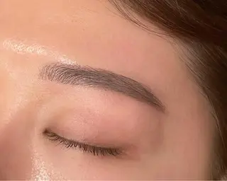 アイブロウ Noel totto二子玉川店所属・浅原 凪のマツエク・マツパデザイン