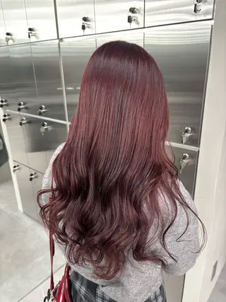 ロング ナンバーナイン所属・佐藤 莉子のヘアスタイル