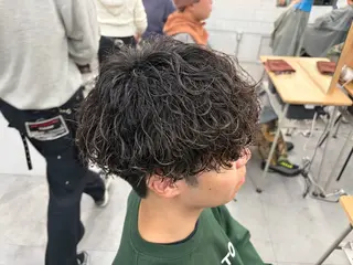 パーマ メンズサロンww by fifth西梅田店所属・外屋敷 航のヘアスタイル