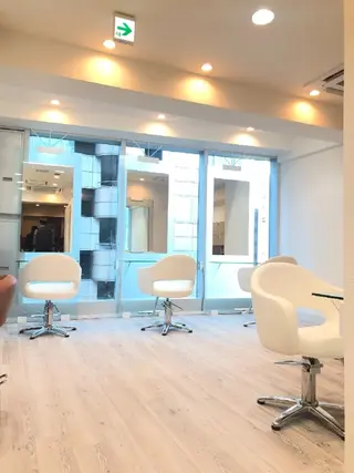 専属担当 高見澤智行のヘアスタイル