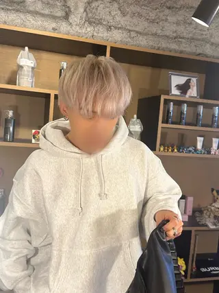 ショート カラー #韓国ハイトーン💓 TOWAのヘアスタイル