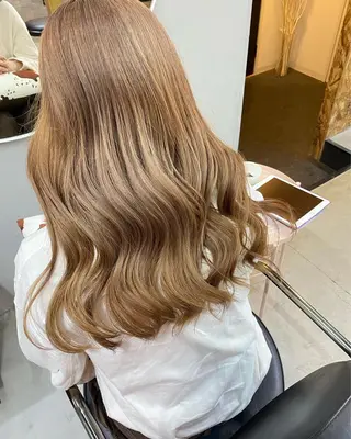 ロング カラー パーマ ヘアアレンジ メンズ キッズ ネイル マツエク・マツパ アイブロウ chapter問屋町 💘小室明華のヘアスタイル