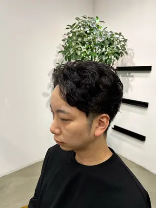 メンズ やりすぎないパーマ ニュアンスパーマのヘアスタイル
