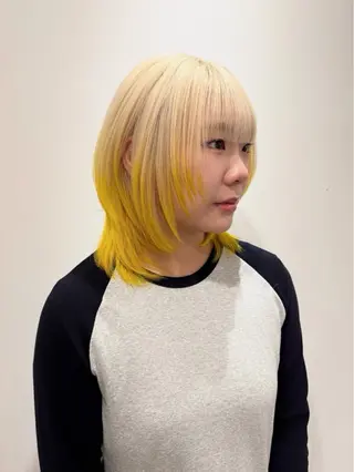 ミディアム カラー ハイトーン/ウルフ/ レイヤー/Asukaのヘアスタイル