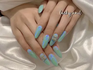 ネイル ラッキーネイルサロン 西川口東口店のネイルデザイン