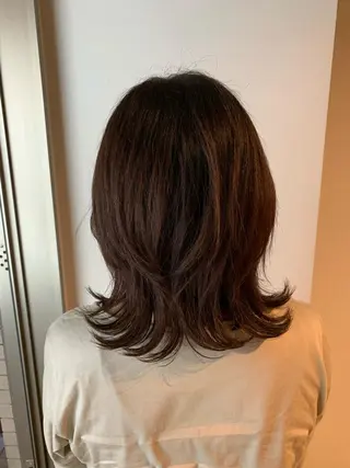 ミディアム カラー うしだ かおるのヘアスタイル