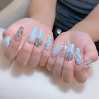 ネイル anh nail anne🤍のネイルデザイン
