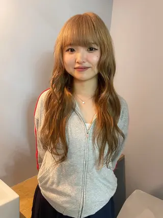 ロング カラー カットモデル/ ハイトーン/ゆうあのヘアスタイル