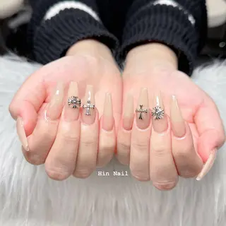 ネイル HIN NAILのネイルデザイン
