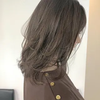ミディアム カラー ヘアアレンジ 榎園 由美のヘアスタイル