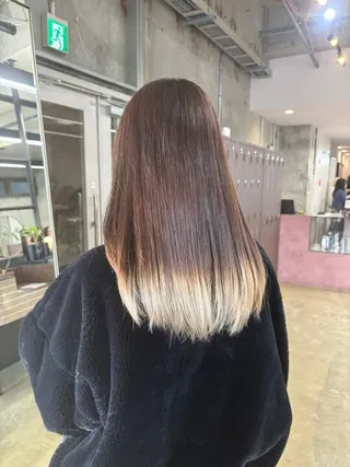 セミロング 鈴木瑛里／ブロンド ベージュ／男女のヘアスタイル