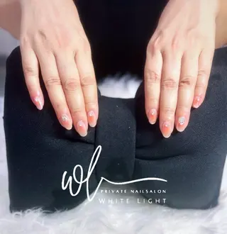 ネイル プライベートサロン WhiteLightのネイルデザイン