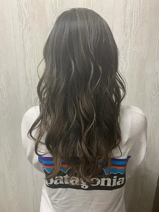 セミロング TELAHAIR 髪質改善特化型サロンのヘアスタイル