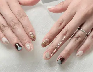 ネイル Kaka_ パラジェル、長さだしのネイルデザイン