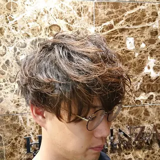 ミディアム パーマ 餘野 翔舞のヘアスタイル