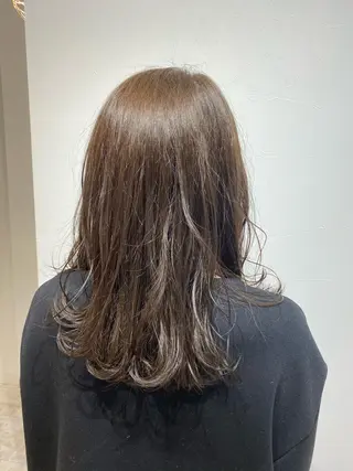 ミディアム カラー ブリーチなしWカラー /酸性ストレート河本のヘアスタイル