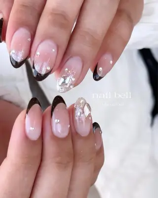 ネイル 大人可愛いネイル🎗 Hinaのネイルデザイン