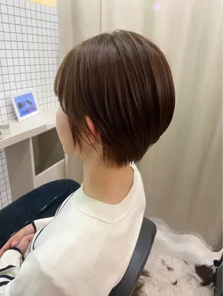 ショート カラー Lutowa西条 ／カノンのヘアスタイル