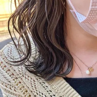 ミディアム カラー shiori ❤︎ /透明感カラーのヘアスタイル