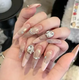 ネイル D-BEAUTY Nailsalonのネイルデザイン