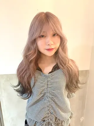 カラー piahairdesign所属・【pia】 ホノカブリーチカラーのヘアスタイル