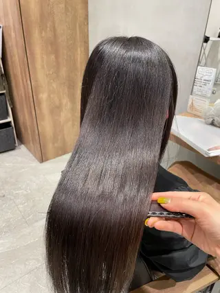 ロング カラー 石垣 凜のヘアスタイル