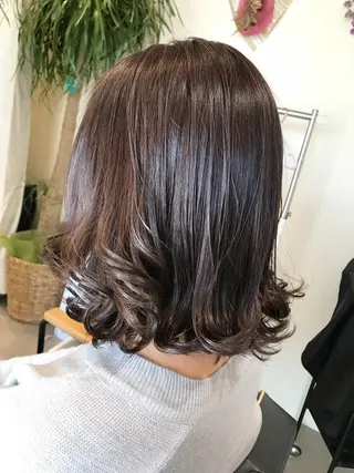セミロング カラー 関口 友行のヘアスタイル